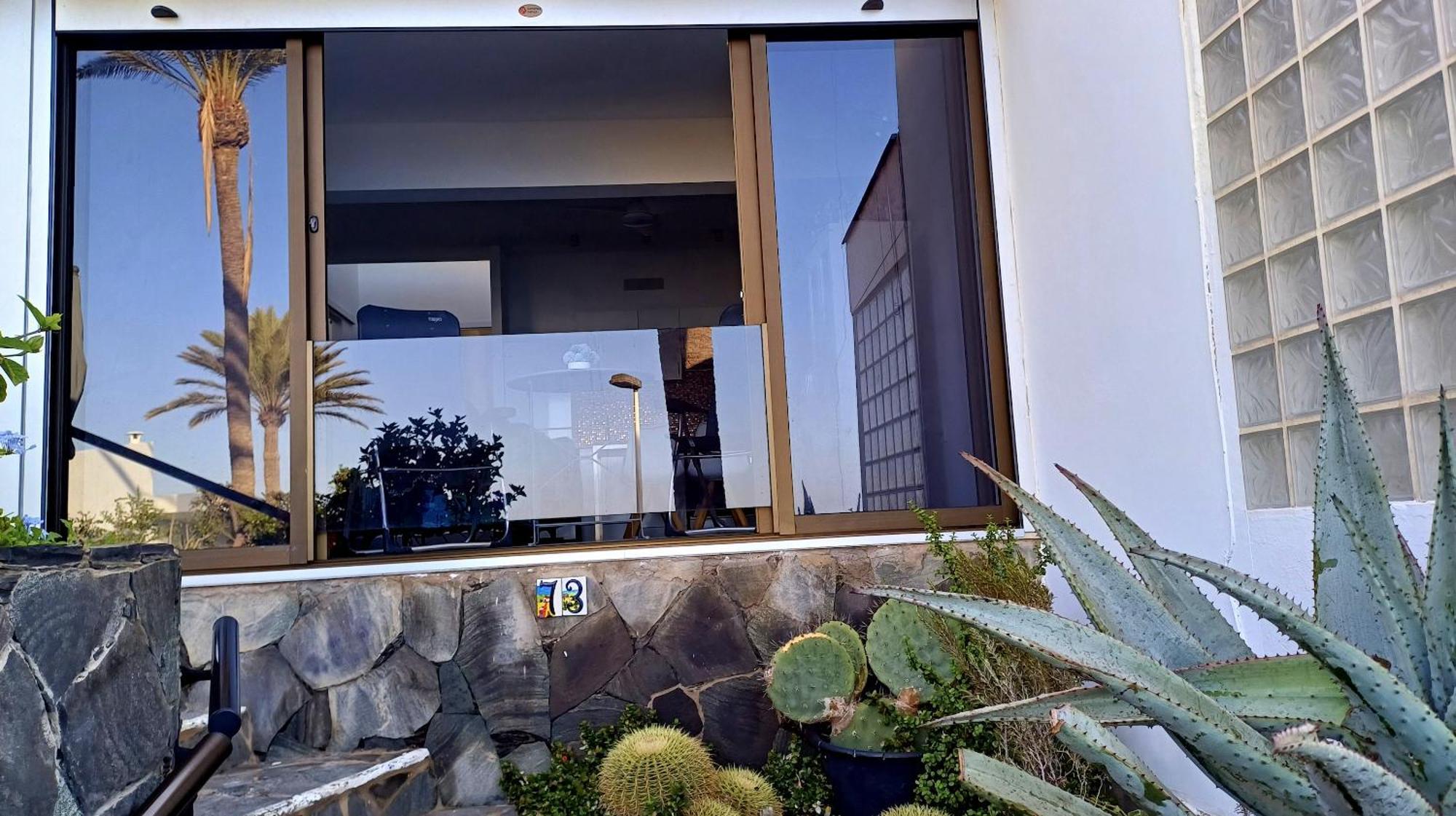 Bungalow Uno - Front Line Of Ocean San Bartolome de Tirajana  Exterior photo