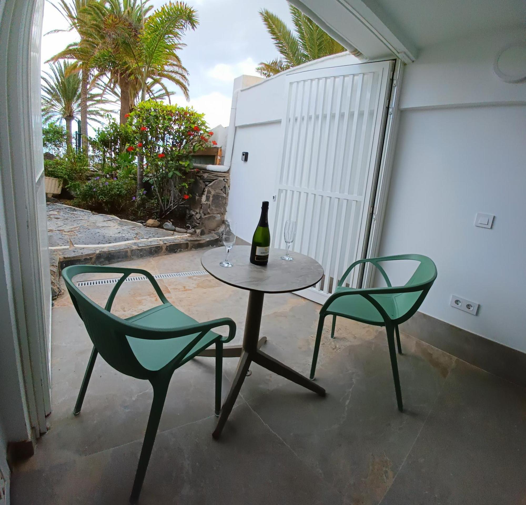 Bungalow Uno - Front Line Of Ocean San Bartolome de Tirajana  Exterior photo